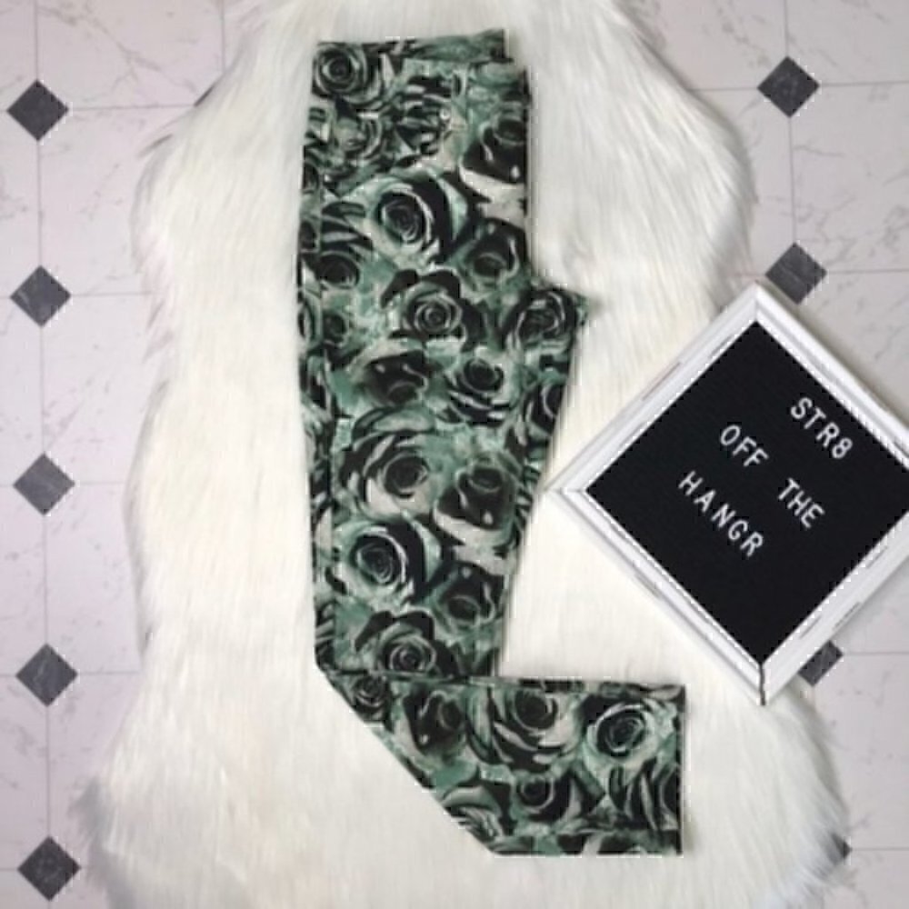 Justice green floral print leggings size 10½